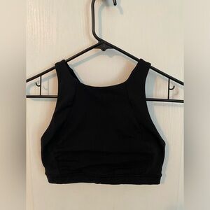 Lululemon size 6 black energy high neck sports bra.